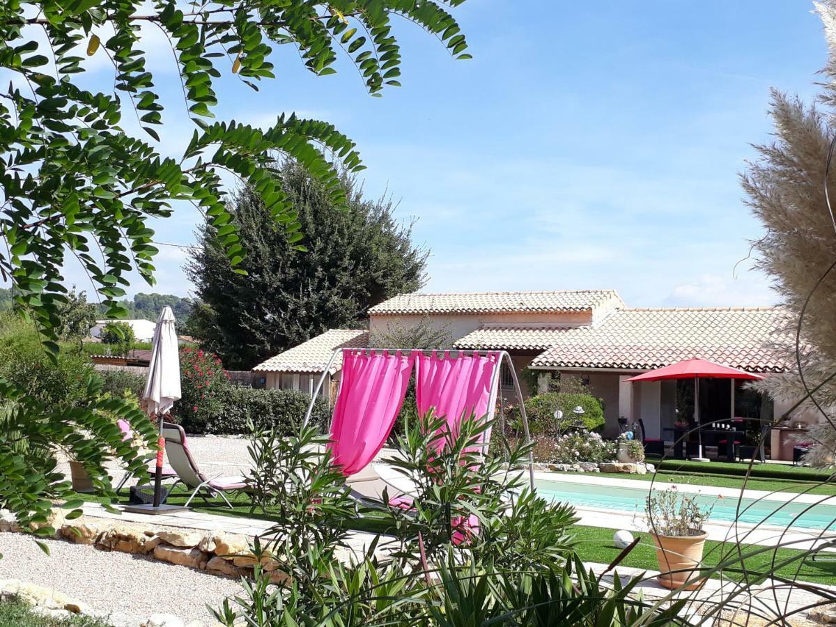 Bed and Breakfast La Colombe Tourrettes Exteriér fotografie